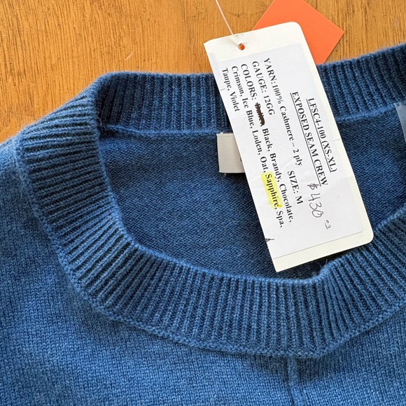 Kinross Women’s Cashmere Sweater - Picture 3 of 4